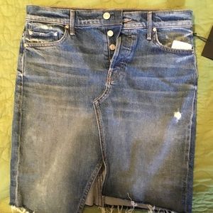 MOTHER denim skirt🌸🌸🌸NEW WITH TAGS. size 28 Above knee